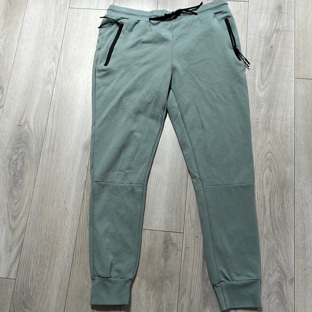 Maison Article Particle Tech Fleece light green Joggers/Sweatpants